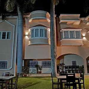 3* Hotel Meera
