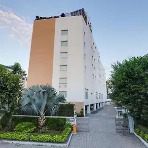 Hotel Lemon Tree ****