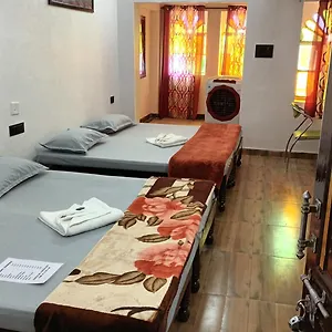  Bed & Breakfast Jag Niwas & Pure Veg Restaurant